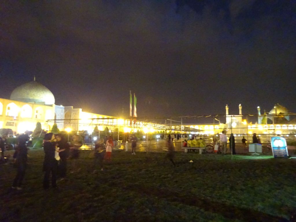 イマーム広場夜